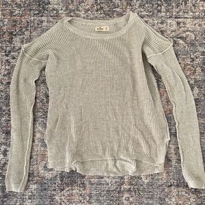 Lightweight tan sweater w/ cute shoulder cut outs!